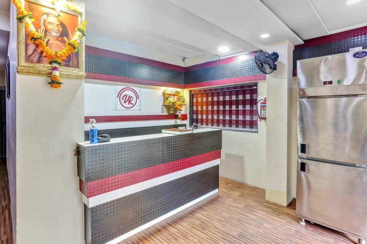 Oyo Flagship 83396 Hotel Vinyasa Residency Bombaim Exterior foto