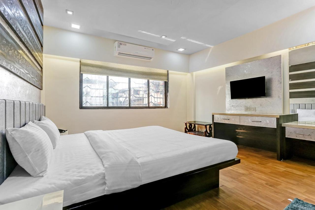 Oyo Flagship 83396 Hotel Vinyasa Residency Bombaim Exterior foto